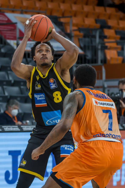 15号球衣 15号球衣