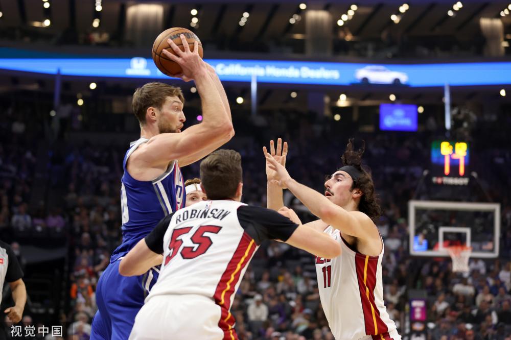 上产生波动 上产生波动